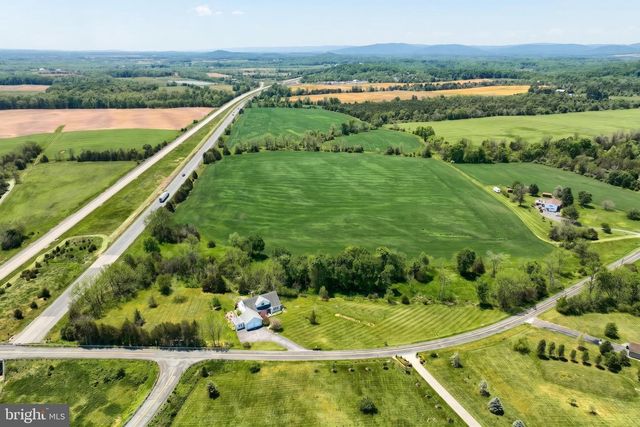 355 SACHS RD, Gettysburg, PA 17325