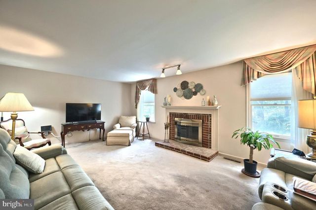 355 SACHS RD, Gettysburg, PA 17325