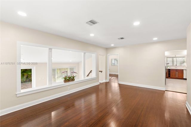 140 Santander Ave, Coral Gables, FL 33134