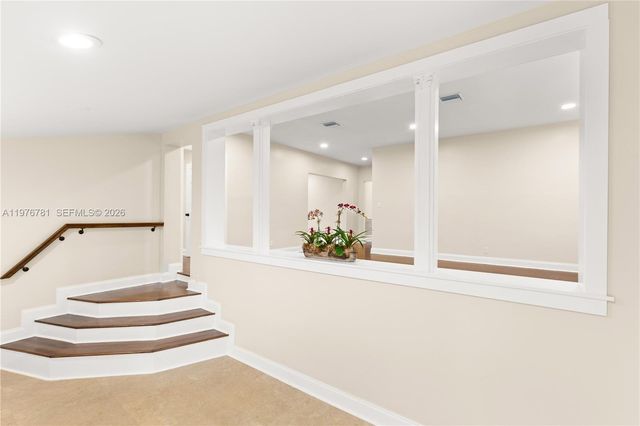 140 Santander Ave, Coral Gables, FL 33134