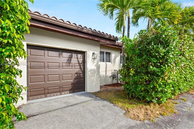 140 Santander Ave, Coral Gables, FL 33134