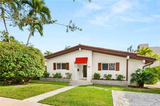 140 Santander Ave, Coral Gables, FL 33134