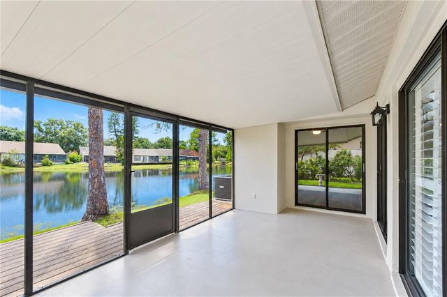 3942 SHORESIDE CIRCLE, Tampa, FL 33624