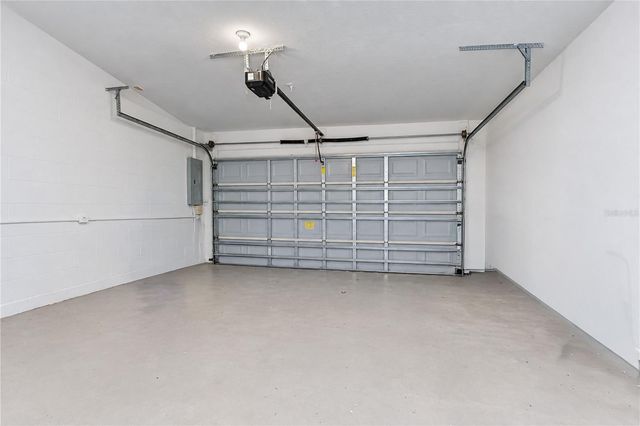 3942 SHORESIDE CIRCLE, Tampa, FL 33624