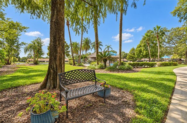 3942 SHORESIDE CIRCLE, Tampa, FL 33624
