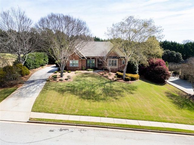 558 Sterling Water Drive, Monroe, GA 30655