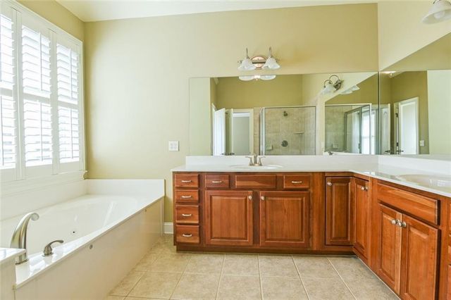 558 Sterling Water Drive, Monroe, GA 30655