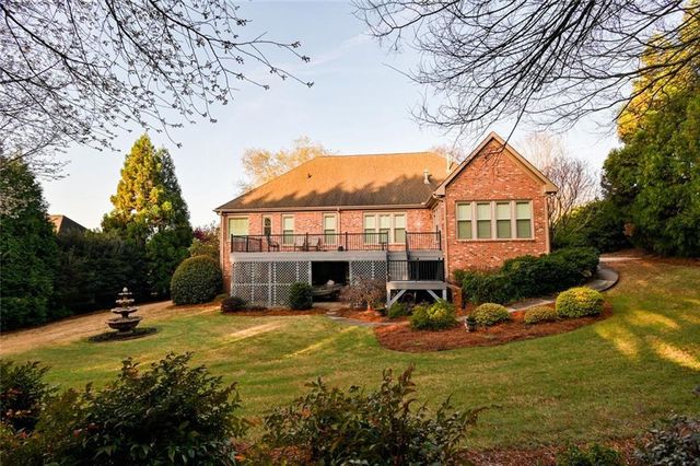 558 Sterling Water Drive, Monroe, GA 30655