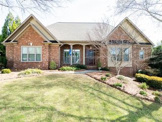 558 Sterling Water Drive, Monroe, GA 30655