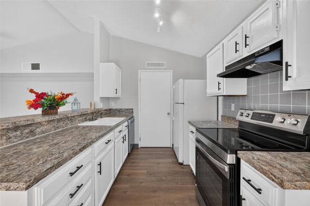 6049 McAfee Drive, The Colony, TX 75056