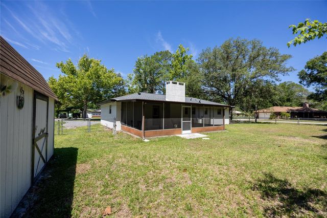 926 WOODLAWN STREET, Starke, FL 32091