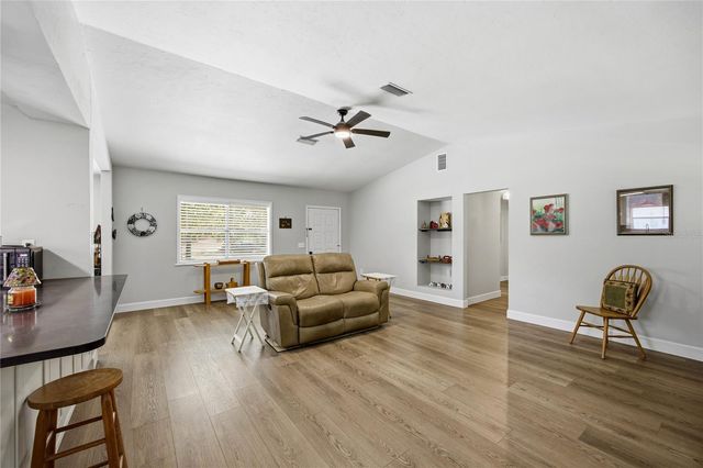 926 WOODLAWN STREET, Starke, FL 32091