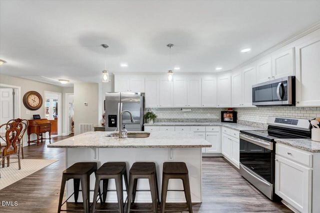 918 S Vermont Street, Smithfield, NC 27577