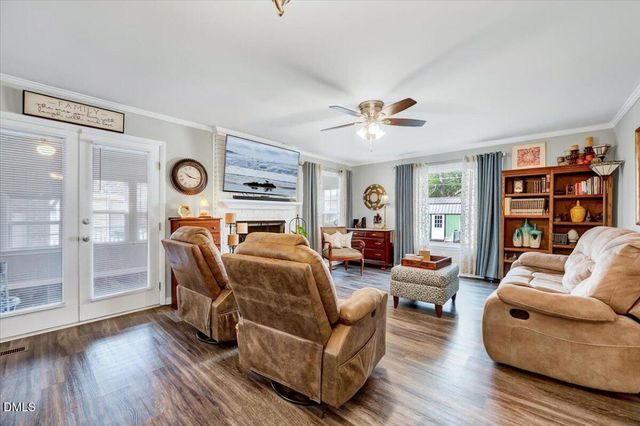 918 S Vermont Street, Smithfield, NC 27577