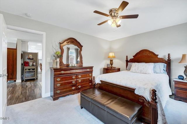 918 S Vermont Street, Smithfield, NC 27577