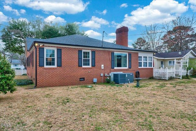 918 S Vermont Street, Smithfield, NC 27577