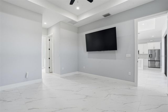2415 56TH AVENUE NE, Naples, FL 34120