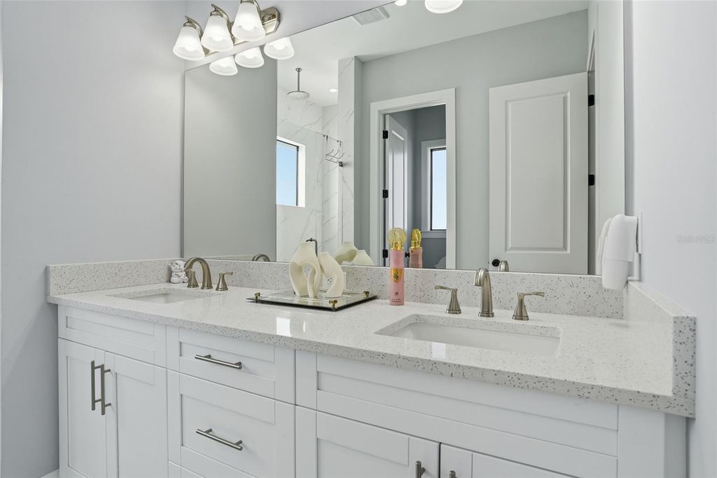 Image 13 of property listing at 2415 56TH AVENUE NE, Naples, FL 34120