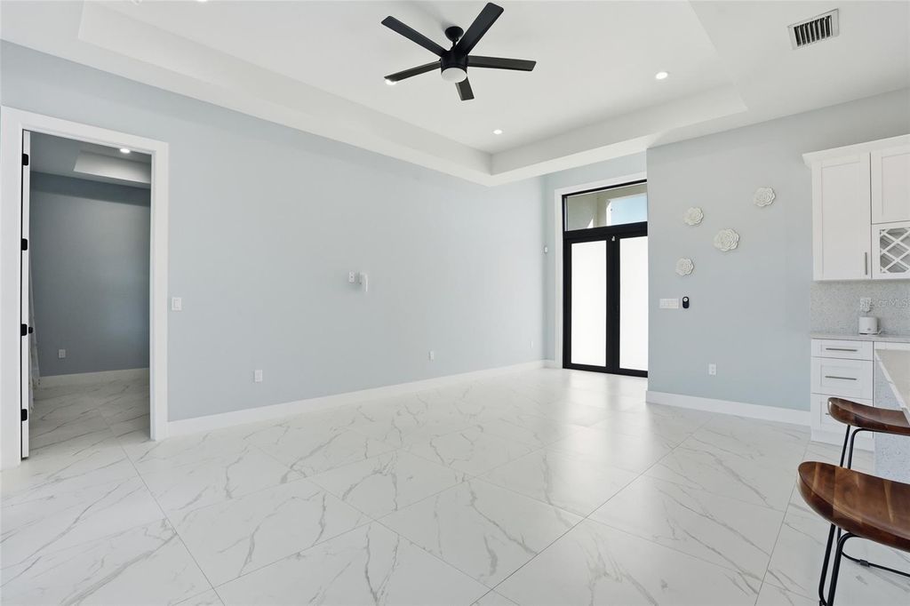 Image 4 of property listing at 2415 56TH AVENUE NE, Naples, FL 34120