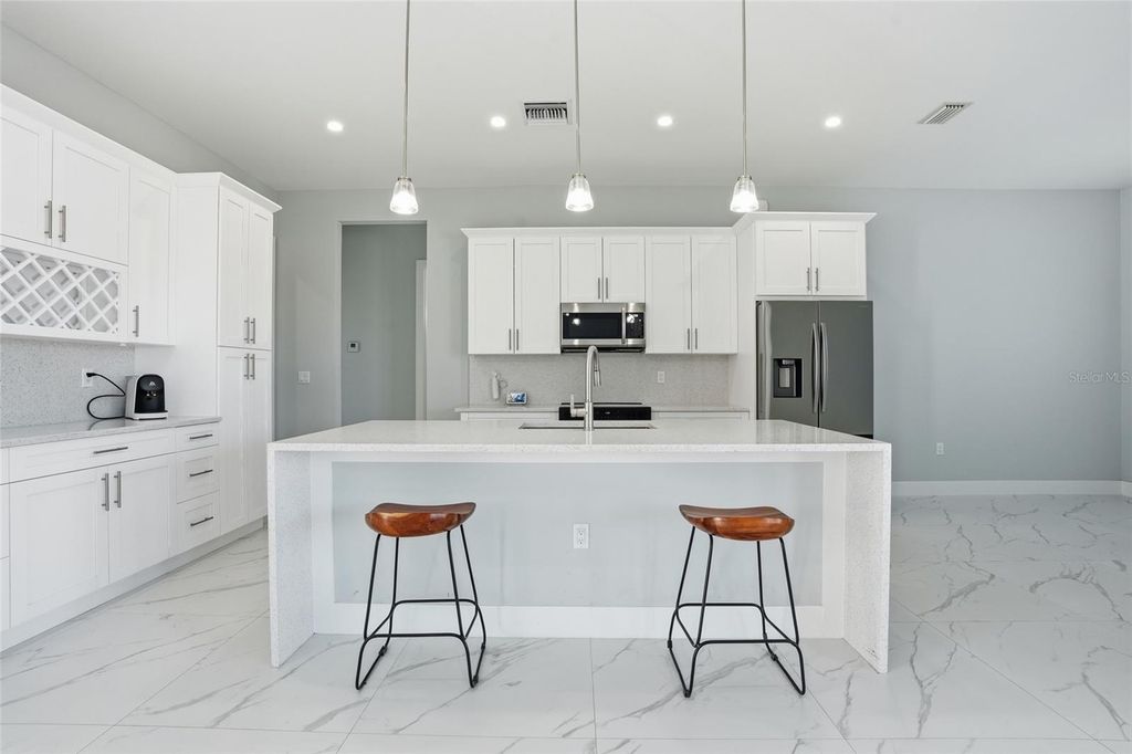 Image 6 of property listing at 2415 56TH AVENUE NE, Naples, FL 34120