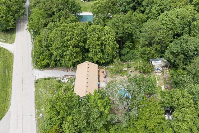 3715 Pomeroy Drive, Kansas City, KS 66109
