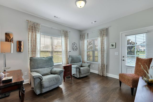 3207 Livermore Ln, Murfreesboro, TN 37130