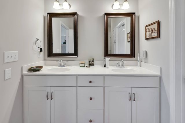 3207 Livermore Ln, Murfreesboro, TN 37130