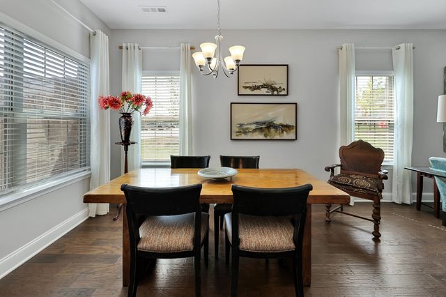 3207 Livermore Ln, Murfreesboro, TN 37130