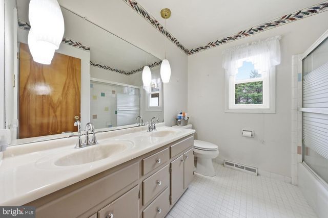 2 JAMES ST, Woodsboro, MD 21798