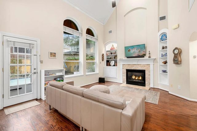 4120 E Northampton Place, Houston, TX 77098