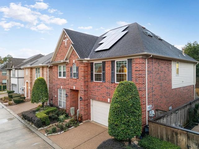 4120 E Northampton Place, Houston, TX 77098