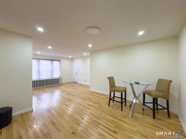 23 Lake Street, Waterbury, CT 06708