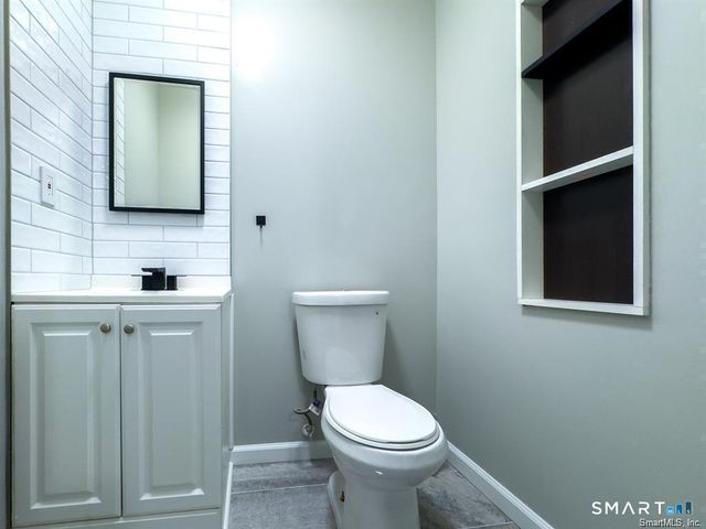 23 Lake Street, Waterbury, CT 06708