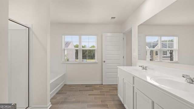 340 Silver Moon Drive, Loganville, GA 30052