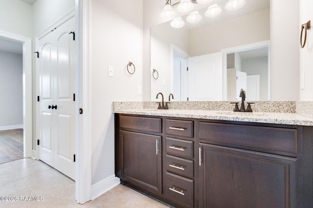 404 Meadowland Drive, Lafayette, LA 70507