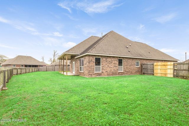 404 Meadowland Drive, Lafayette, LA 70507