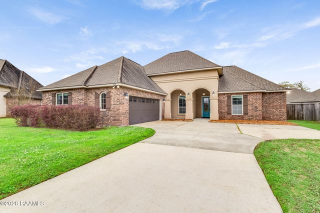 404 Meadowland Drive, Lafayette, LA 70507