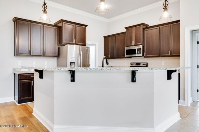 404 Meadowland Drive, Lafayette, LA 70507