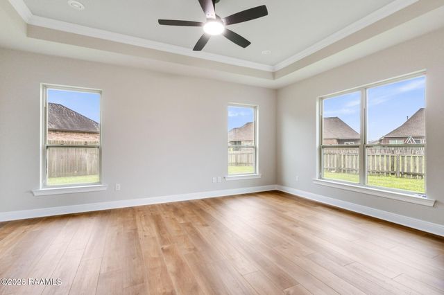 404 Meadowland Drive, Lafayette, LA 70507