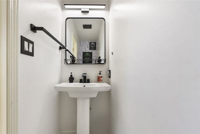 112 Coventry Ct, Monroeville, PA 15146