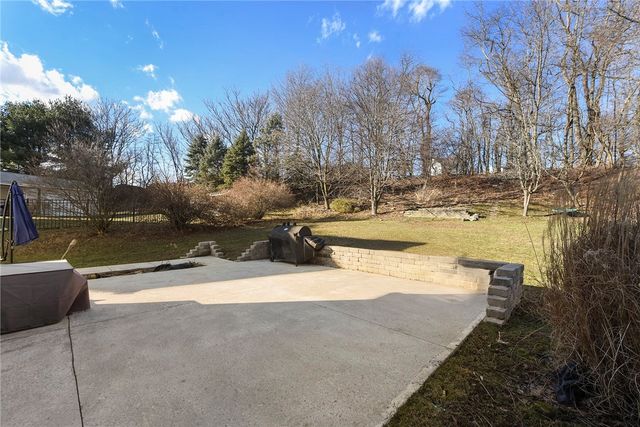 112 Coventry Ct, Monroeville, PA 15146