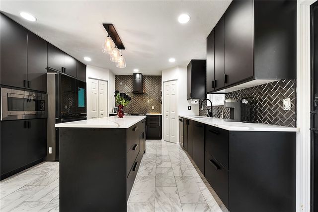 112 Coventry Ct, Monroeville, PA 15146