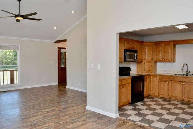 1094 Perkins Wood Road, Hartselle, AL 35640