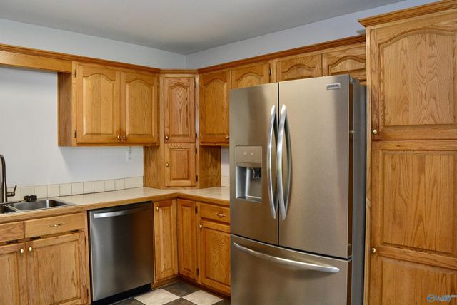 1094 Perkins Wood Road, Hartselle, AL 35640