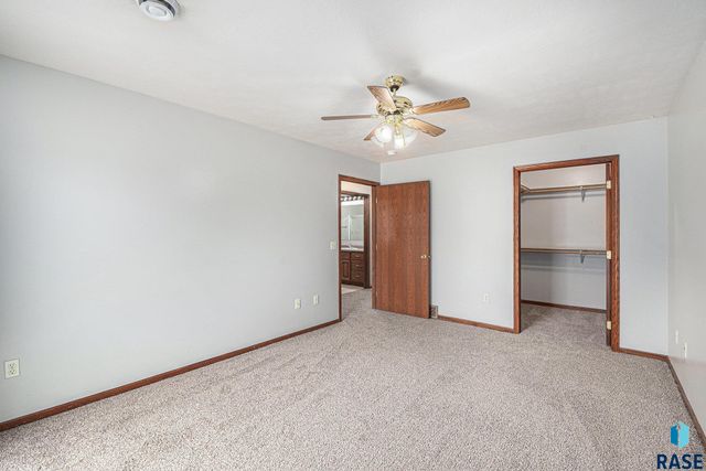 410 N 9th Ave Avenue, Brandon, SD 57005