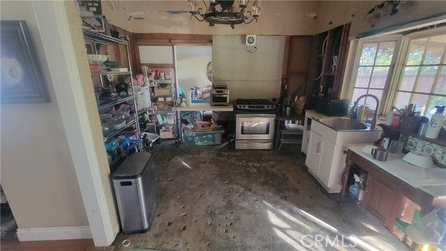 2045 Goldeneye, Costa Mesa, CA 92626