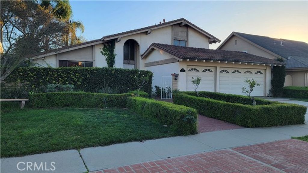 2045 Goldeneye, Costa Mesa, CA 92626