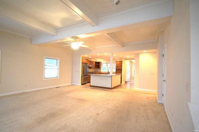 6592 E WACO DR, Syracuse, IN 46567