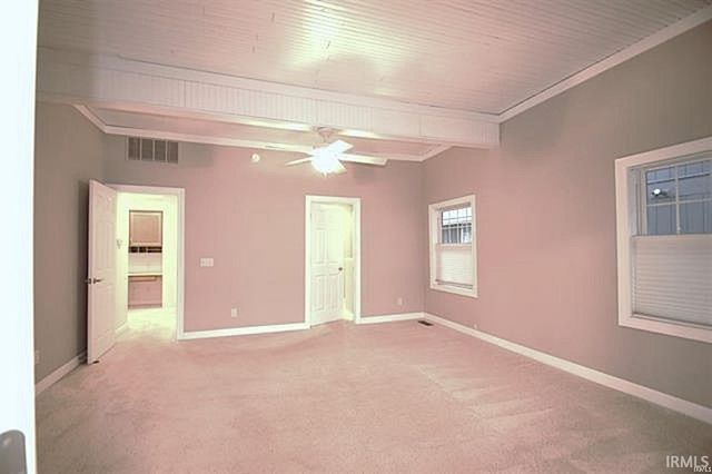 6592 E WACO DR, Syracuse, IN 46567