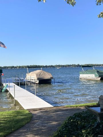 6592 E WACO DR, Syracuse, IN 46567